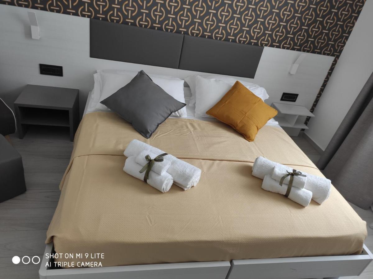 Thalya Luxury Rooms Syracuse Bagian luar foto